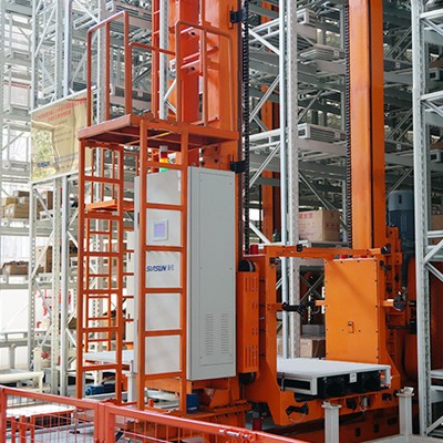 為倉(cāng)庫(kù)選擇叉車還是堆垛機(jī)？各自優(yōu)缺點(diǎn)